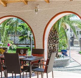4 Bedroom Villa with Pool and Annex near Porec, Sleeps 8